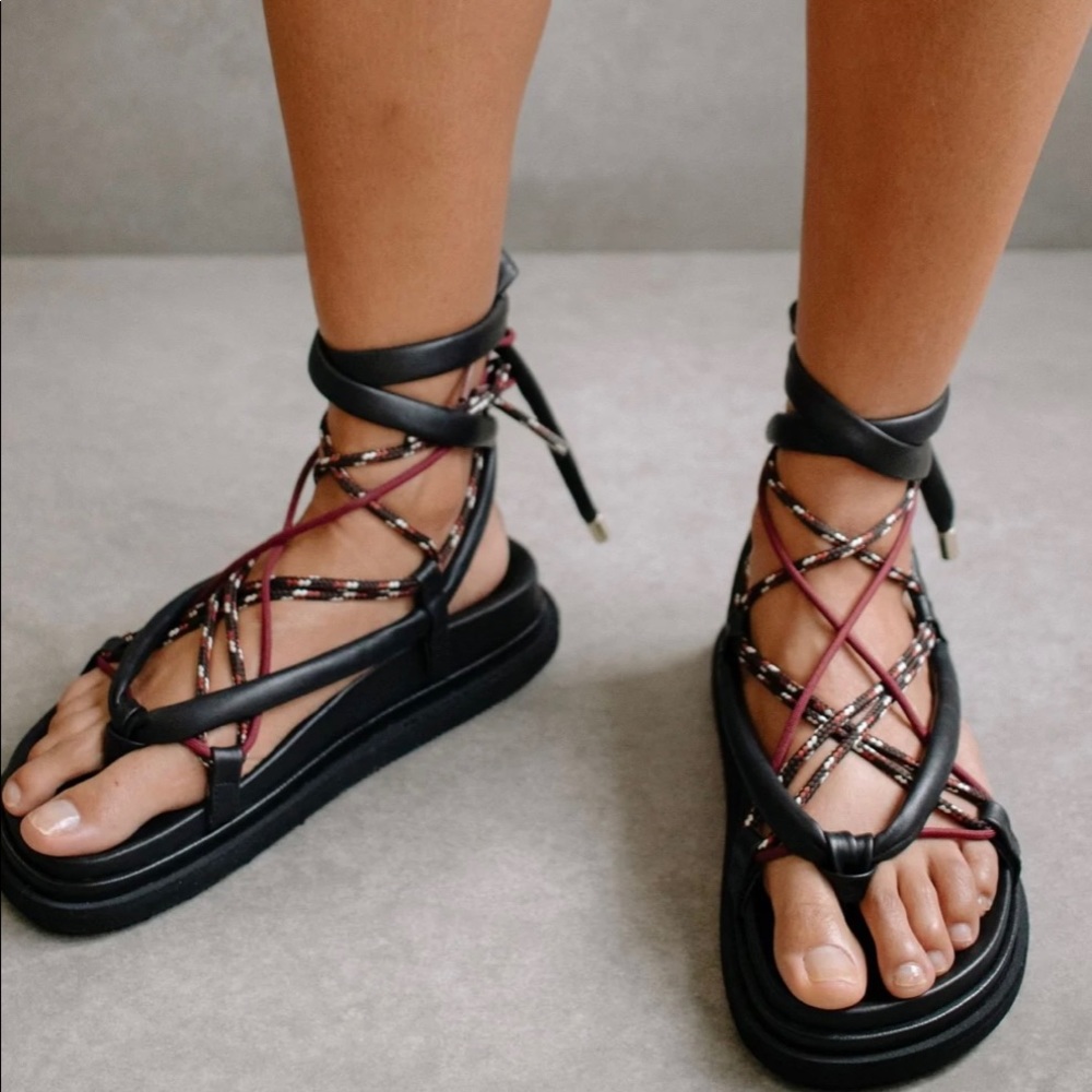 Alohas Jungle Black Lace up sandals